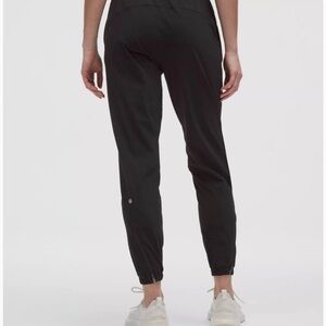 Women's Lululemon adapted state jogger